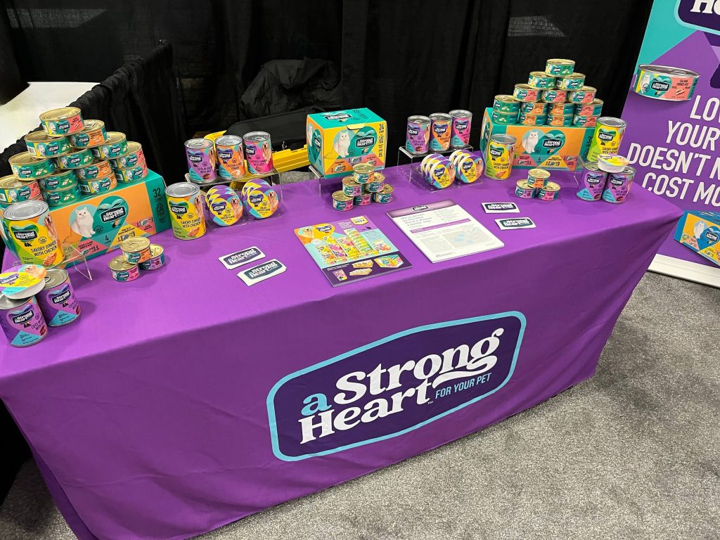 A Strong Heart Pet Food Branding